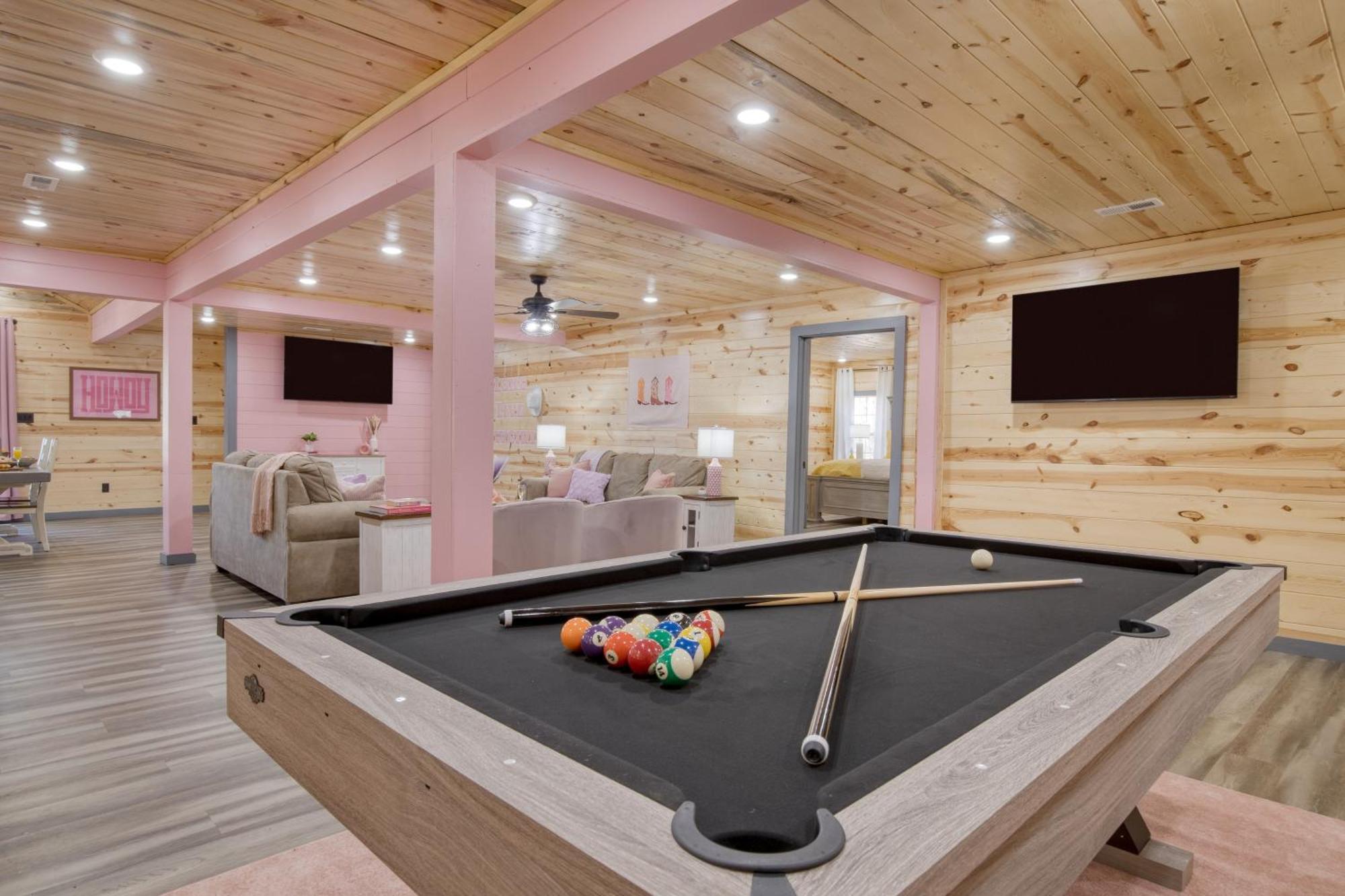 Pink Pines Avantstay Luxury Aesthetic Dream Home Indoor Pool Hot Tub Pigeon Forge Exterior photo